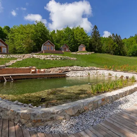 Glamping Zarja, Vipava Valley Campo de lujo Zoll