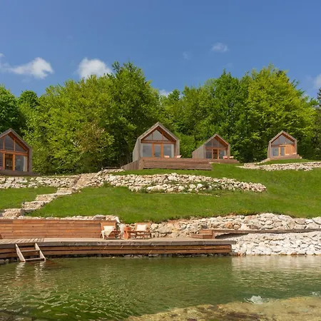 Glamping Zarja, Vipava Valley Campo de lujo 3*