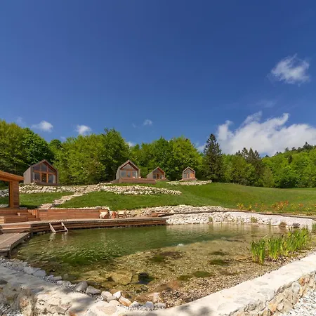 فندق مبيت وإفطار Glamping Zarja, Vipava Valley