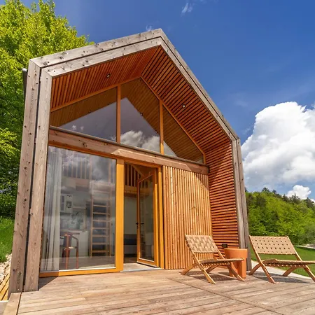 Campo de lujo Glamping Zarja, Vipava Valley Zoll
