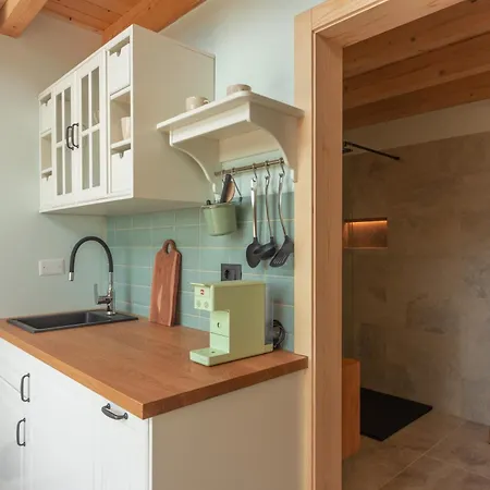 Glamping Zarja, Vipava Valley ベッド・アンド・ブレックファスト Zoll