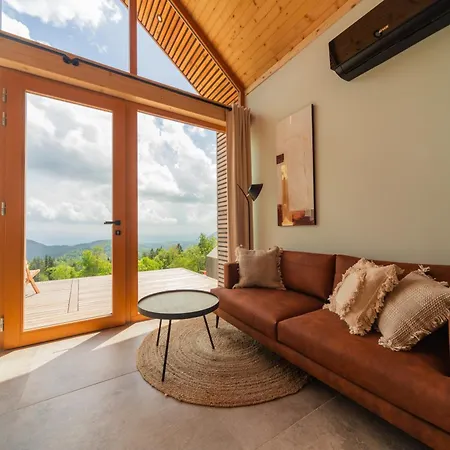 Glamping Zarja, Vipava Valley فندق مبيت وإفطار