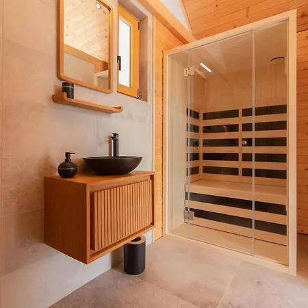 ベッド・アンド・ブレックファスト Glamping Zarja, Vipava Valley