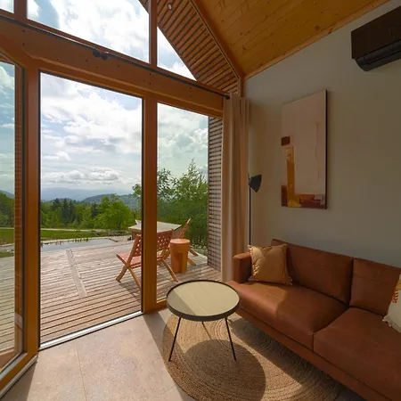 Glamping Zarja, Vipava Valley Nocleg ze śniadaniem 3*