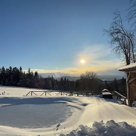 ベッド・アンド・ブレックファスト Glamping Zarja, Vipava Valley 3*