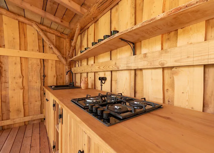 Glamping Zarja, Vipava Valley krevet i doručak 3*