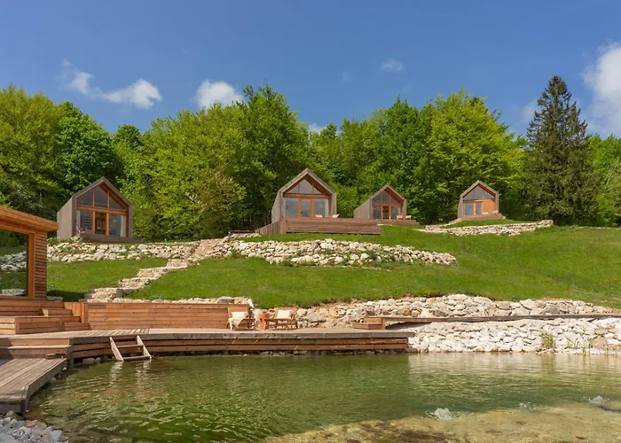 Glamping Zarja, Vipava Valley krevet i doručak 3*