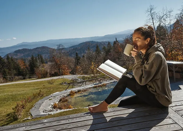krevet i doručak Glamping Zarja, Vipava Valley Col