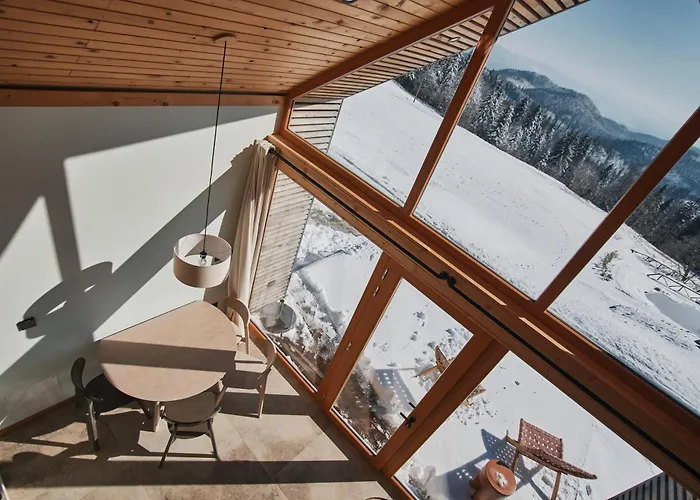 Glamping Zarja, Vipava Valley 3* Col