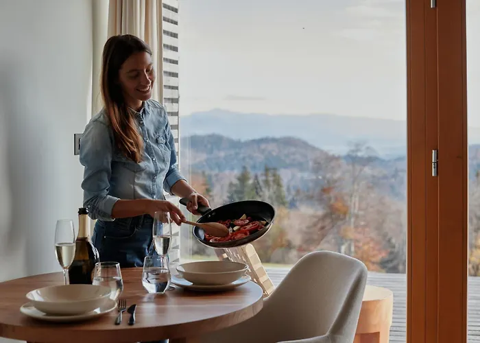 Oda ve Kahvaltı Glamping Zarja, Vipava Valley Zoll